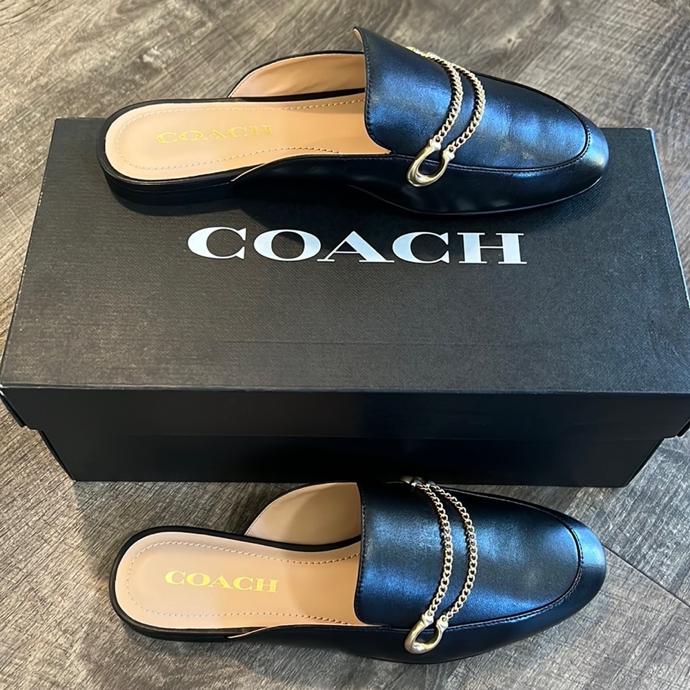 Brand new Coach Leather “Sawyer Sue” Slide size 6- black